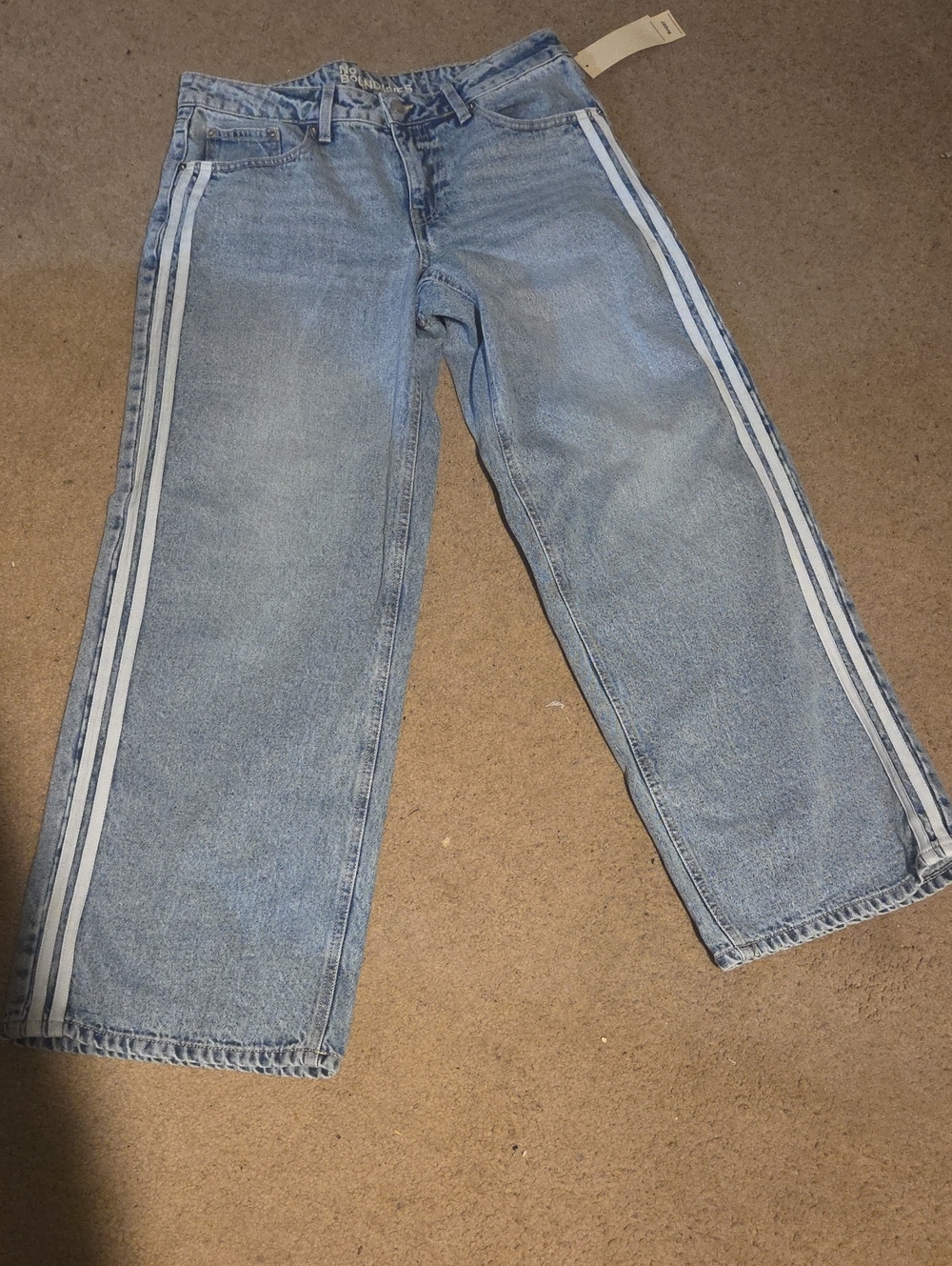 💝 No Boundaries Light Blue Denim Jeans with White Side Stripes
